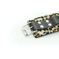 ADJUSTABLE LEOPARD PRINT LEATHER HANDCUFFS